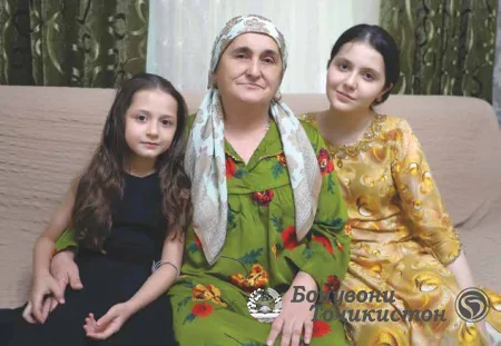 Чароғи равшан ва ҷавшани тан