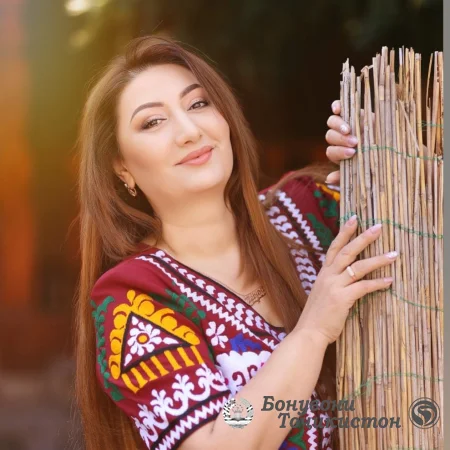 Зебо Нурова :  Меҳри Ватан ҳамеша дар дилам аст!