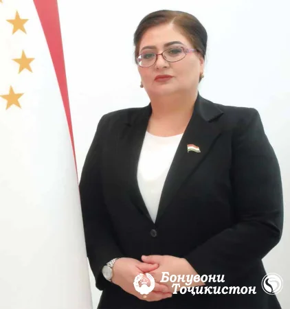     Дар синаам ҳазор Хуросон нуҳуфтааст…