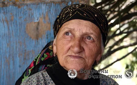 Ду ҳолати зиндагии як модар (лавҳа)