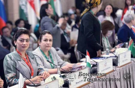 Нақши бонувон дар рушди неруи илмӣ