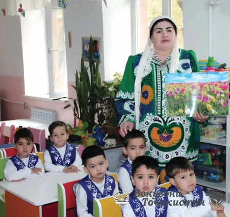 Саодати ӯ аз садоқат ва дуои нек аст